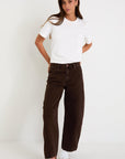 AMONG THE BRAVE VARISTY FOWARD SEAM BARREL JEANS