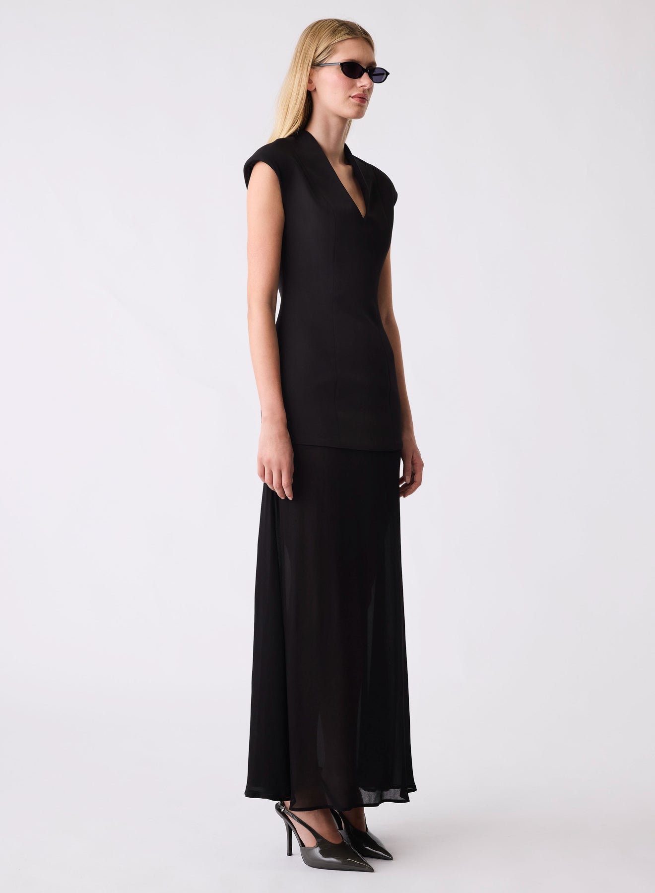 ESMAEE UPSCALE EVENING DRESS