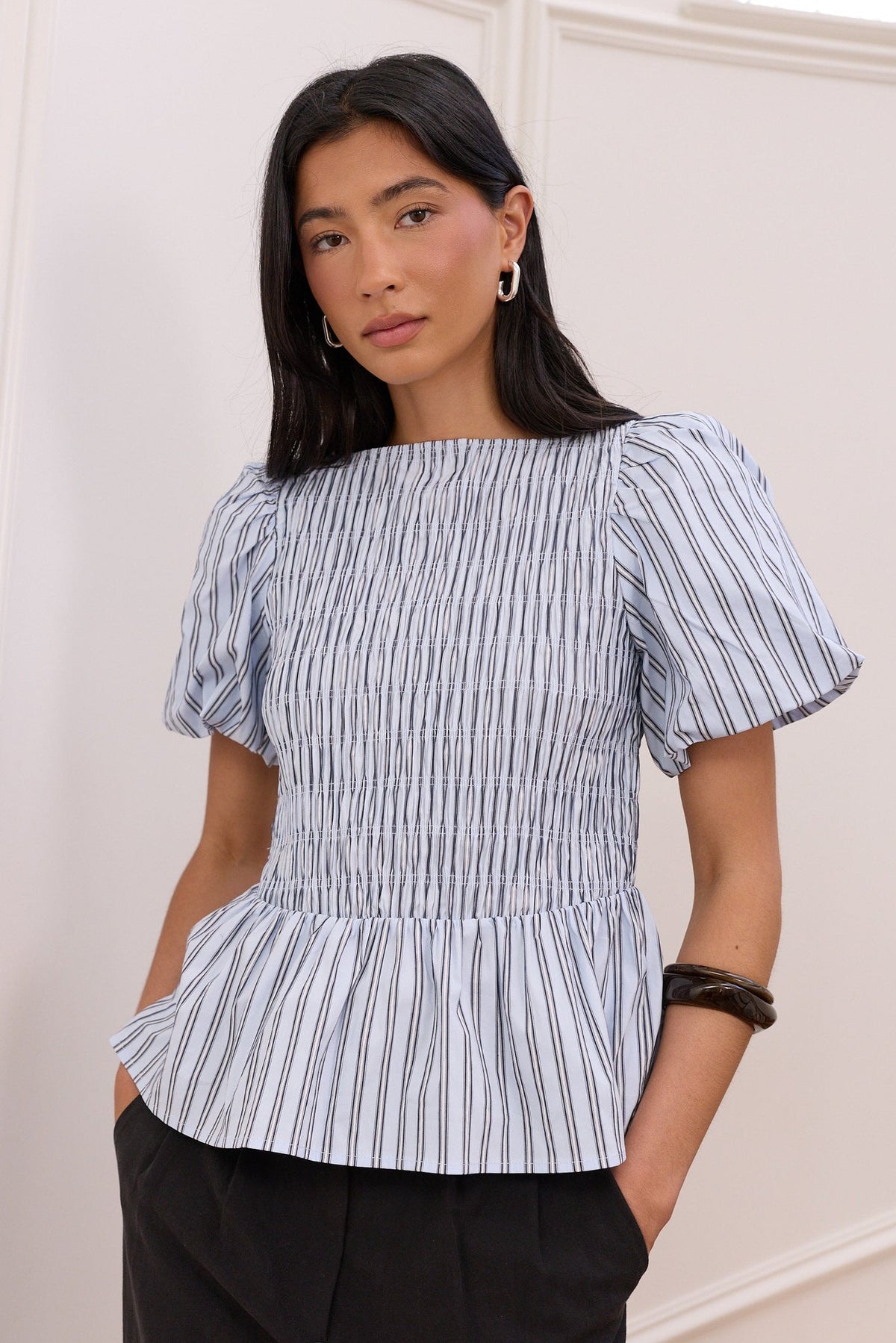 STORIES BE TOLD ARTIFACT SHIRRED BUBBLE SLEEVE TOP