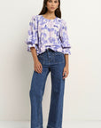 IVY + JACK CANDID BLUE FLORAL FRILL SLEEVE CREW NECK SS TOP