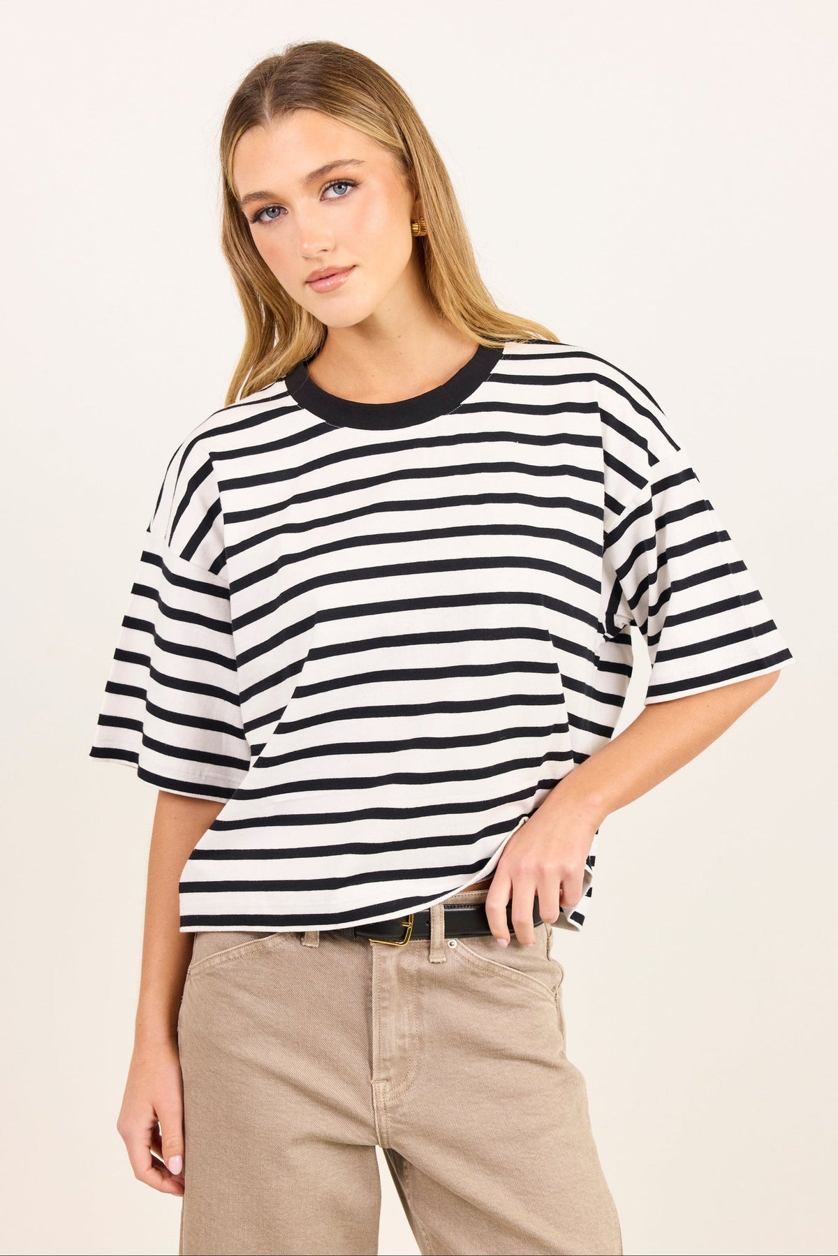 STORIES BE TOLD COHESIAN OVERSIZED CONTRAST BINDING BOXY SS TEE