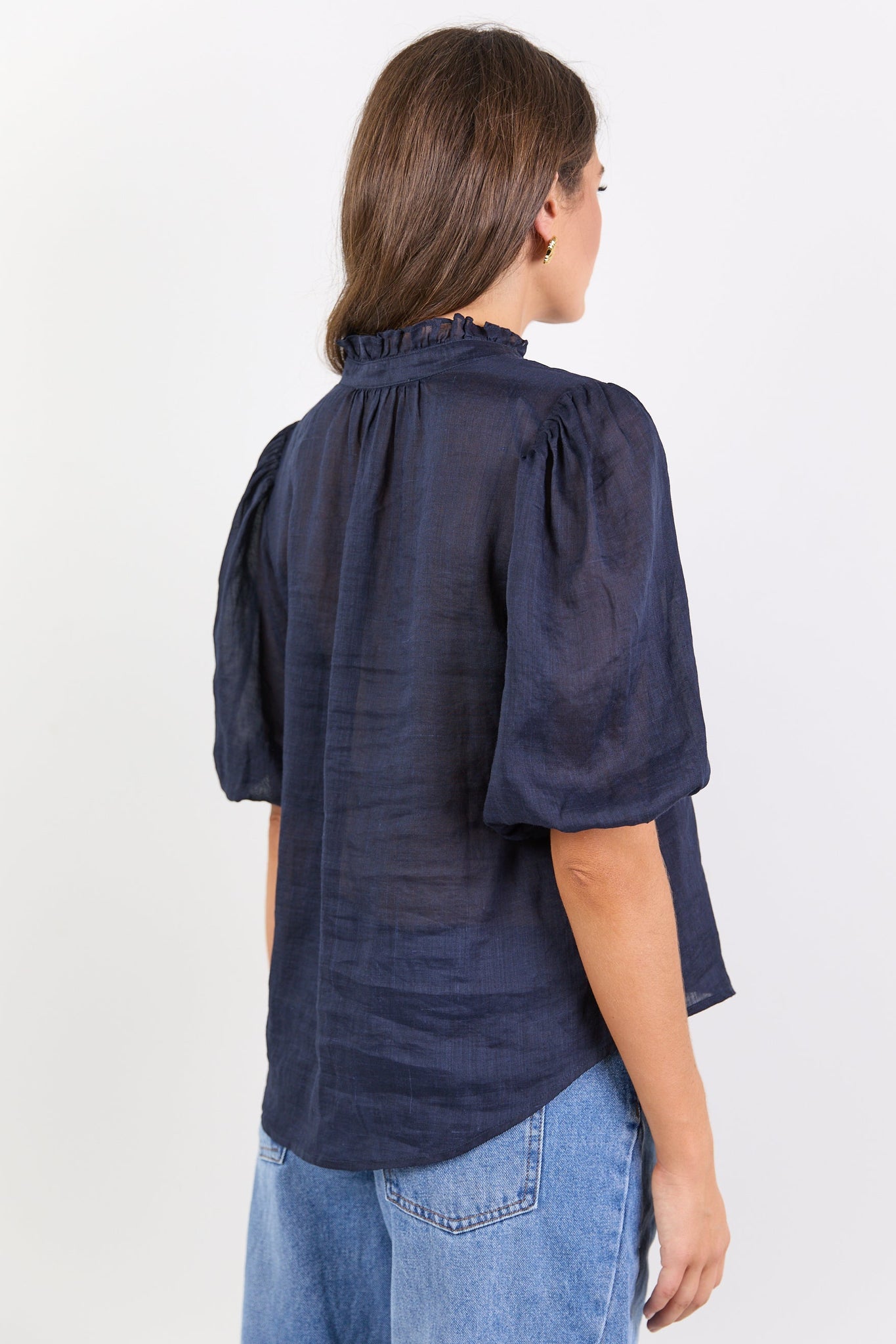 IVY + JACK CONTINUANCE RAMIE HIGH NECK BUTTONED SS TOP