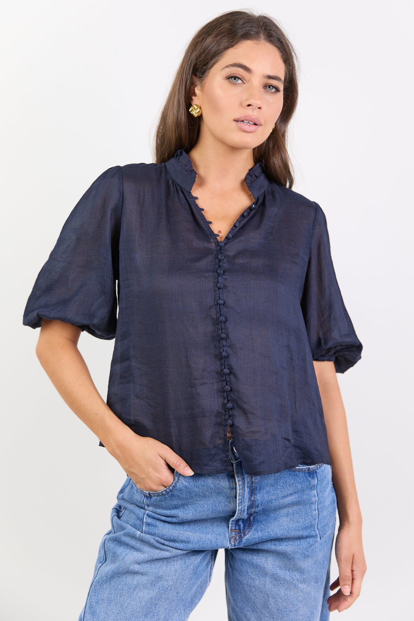 IVY + JACK CONTINUANCE RAMIE HIGH NECK BUTTONED SS TOP