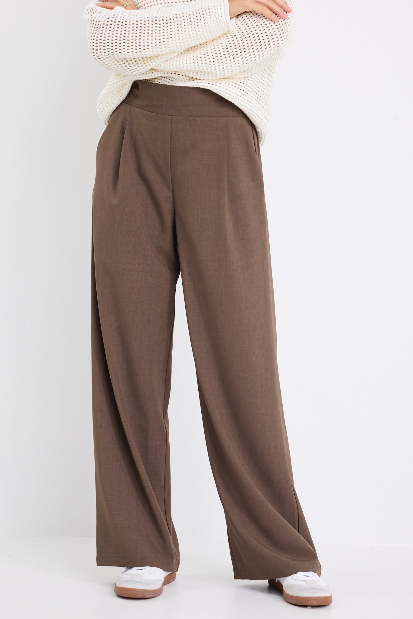 AMONG THE BRAVE INSTINCTIVE TWILL WIDE LEG ELASTIC BACK PANTS