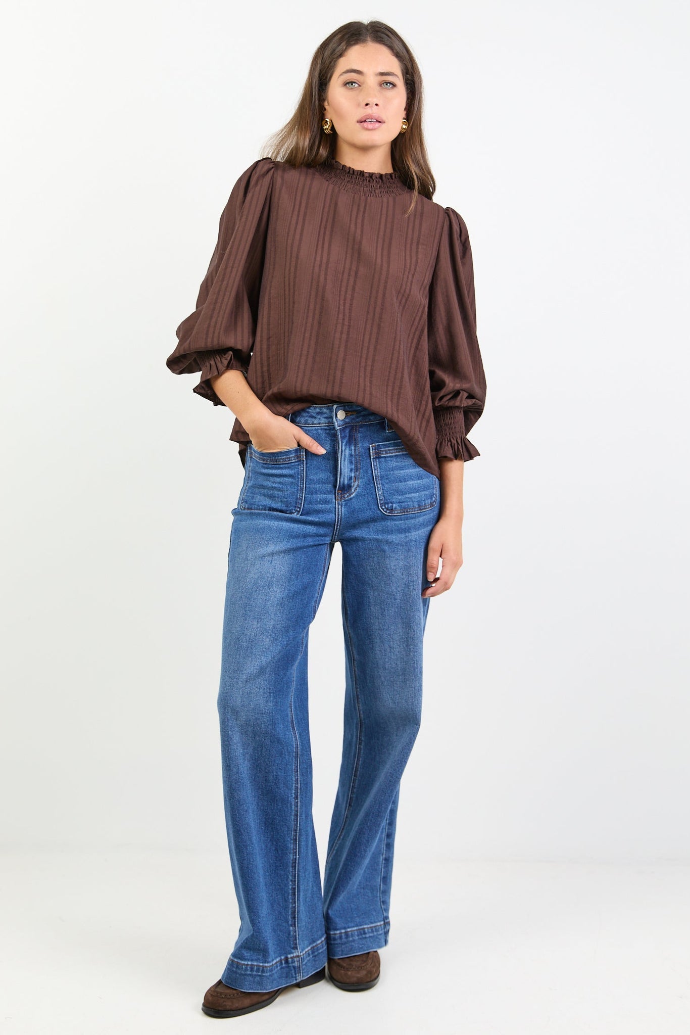 AMONG THE BRAVE EMBRACE SELF SREIPE SHIRRED NECK L/S TOP