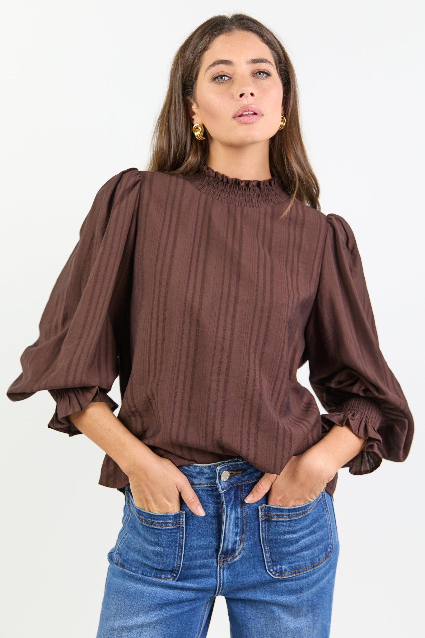 AMONG THE BRAVE EMBRACE SELF SREIPE SHIRRED NECK L/S TOP