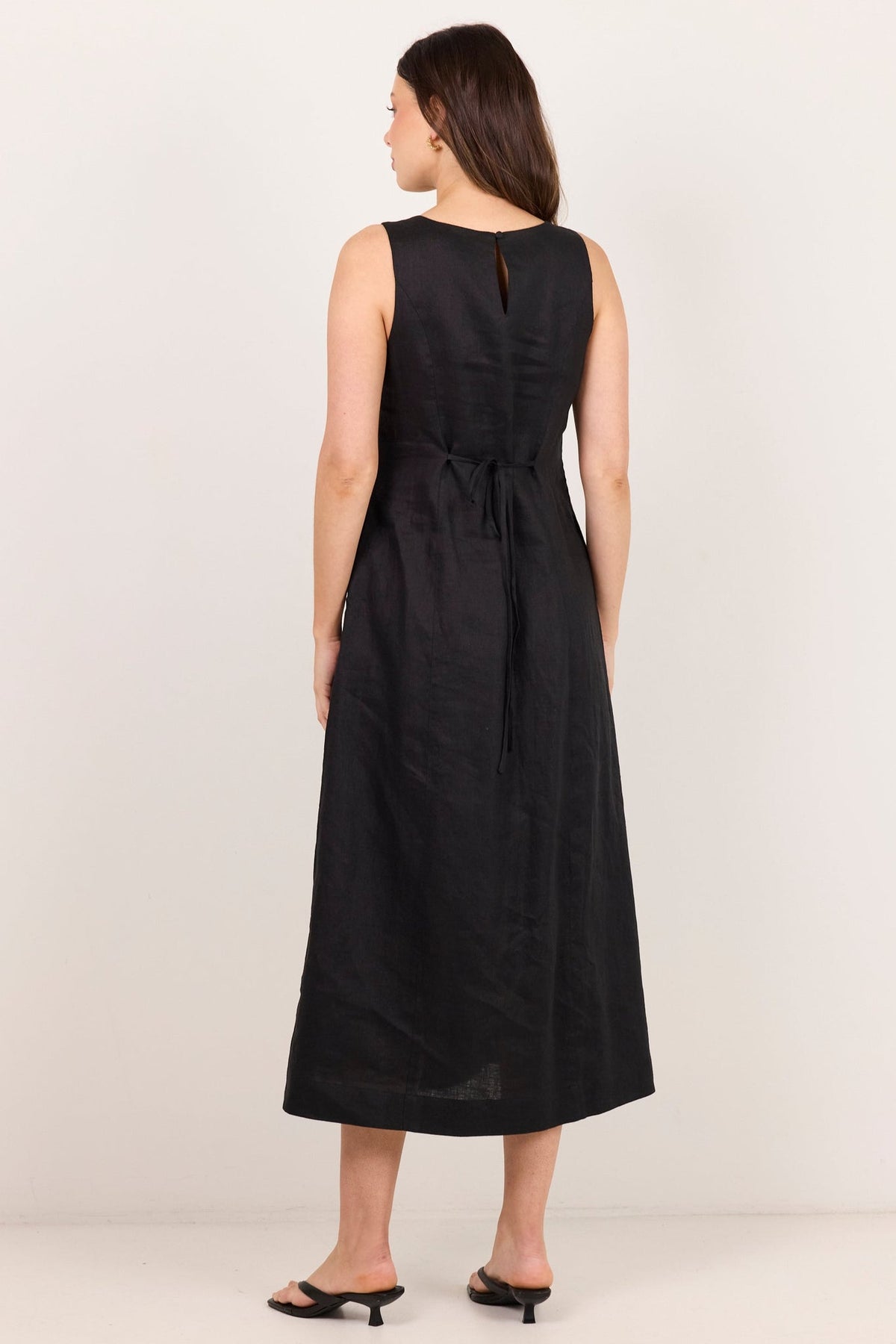 STORIES BE TOLD FUTURE LINEN SLEEVELESS MIDI DRESS