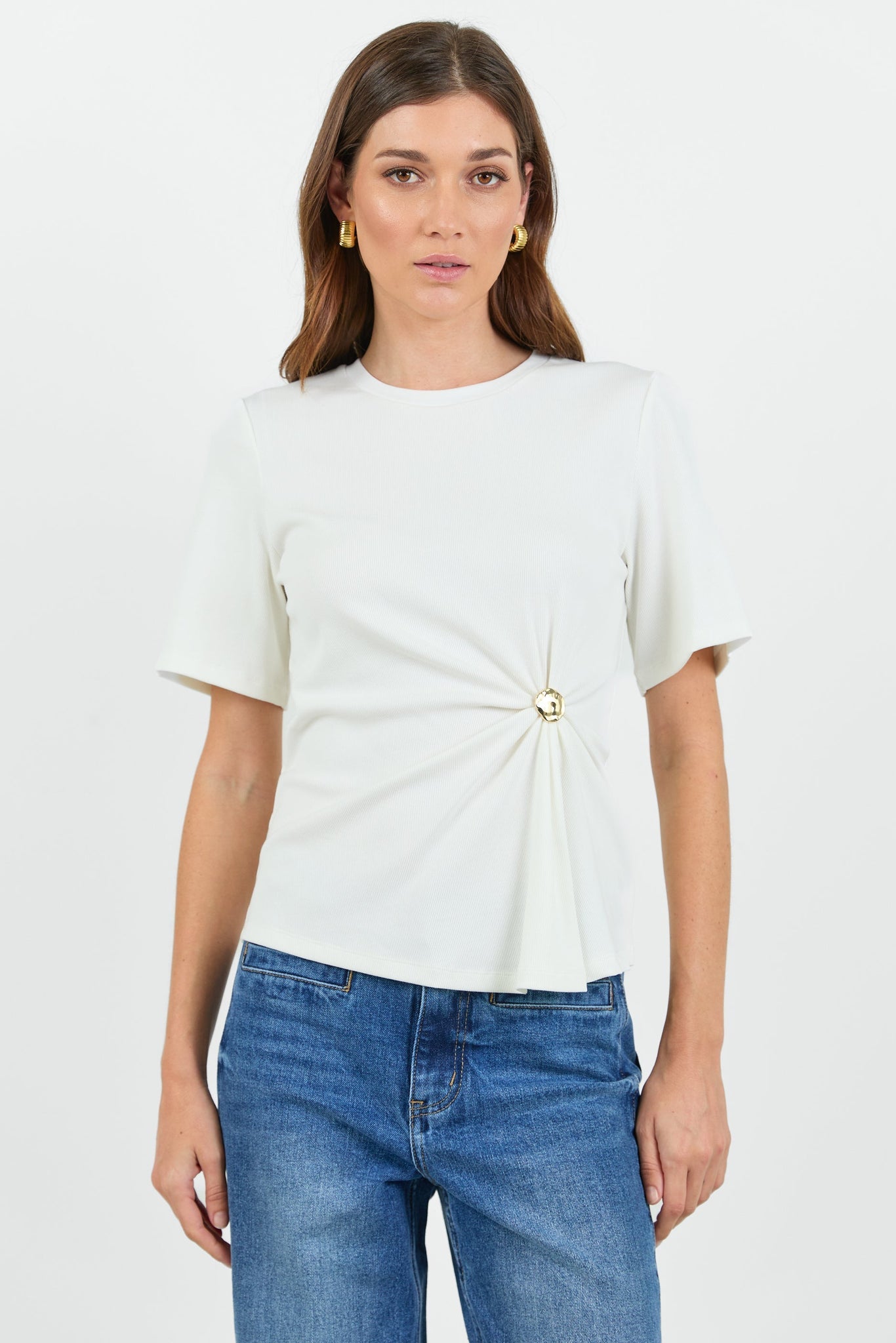 STORIES BE TOLD HELM WAIST BUCKLE SHORT SLEEVE TEE