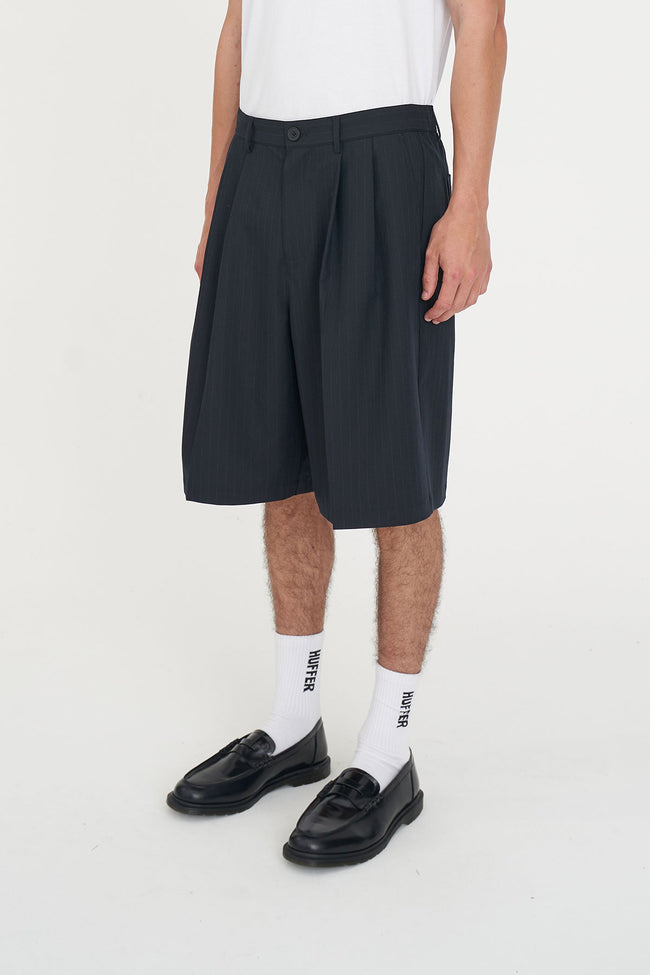 HUFFER PLEATED BAGGY SHORT