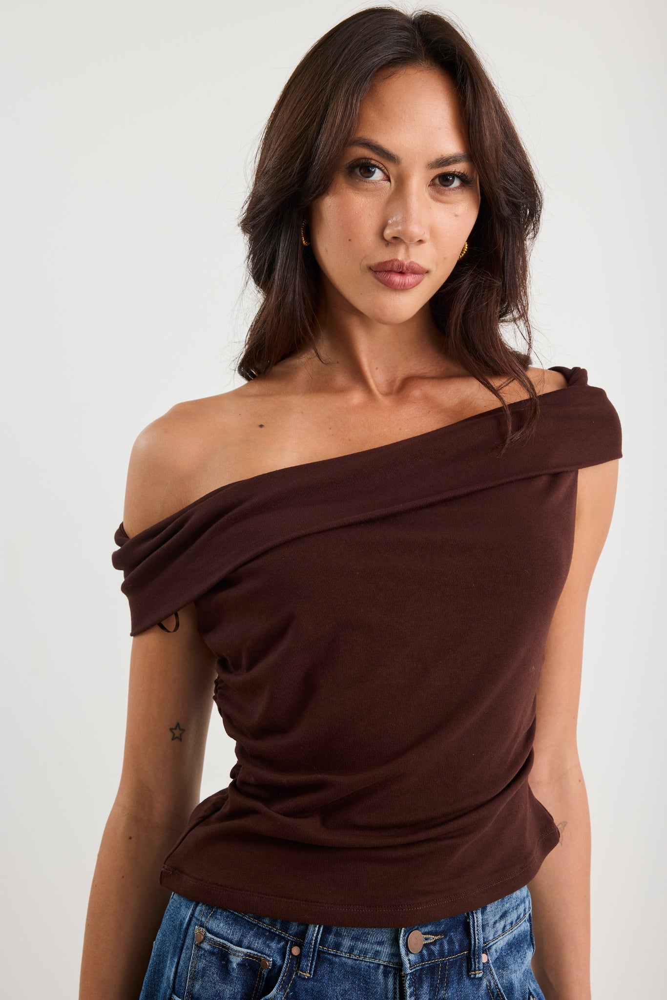 STORIES BE TOLD NIGHTLIFE STRETCH MULTI FIT SLEVEELESS TOP