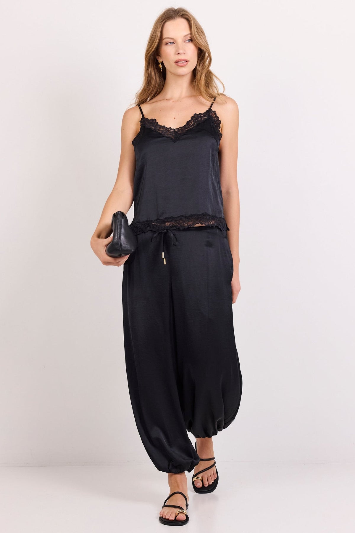 STORIES BE TOLD FLUIDITY SATIN BALLOON PULL ON PANT