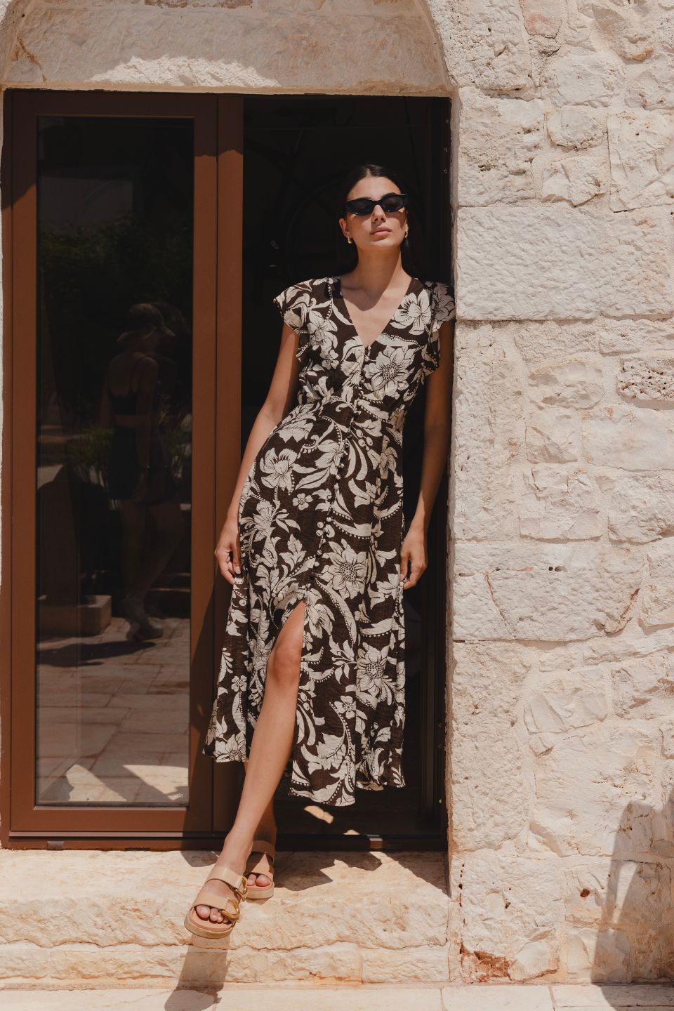 AMONG THE BRAVE FLAWLESS FLORAL FLUTED SLEEVE BUTTON FRONT MIDI DRESS