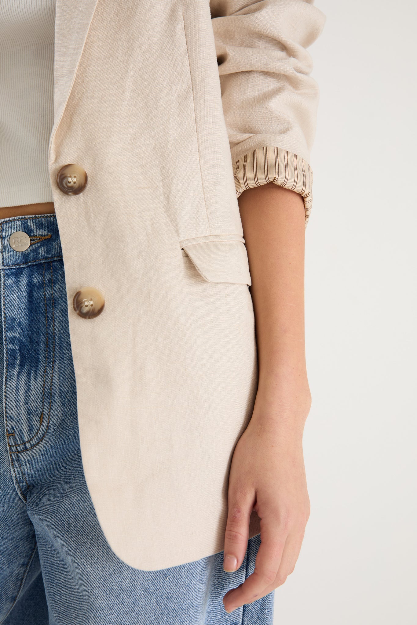 RE:UNION PILLAR CREAM LINEN 2 BUTTON BLAZER