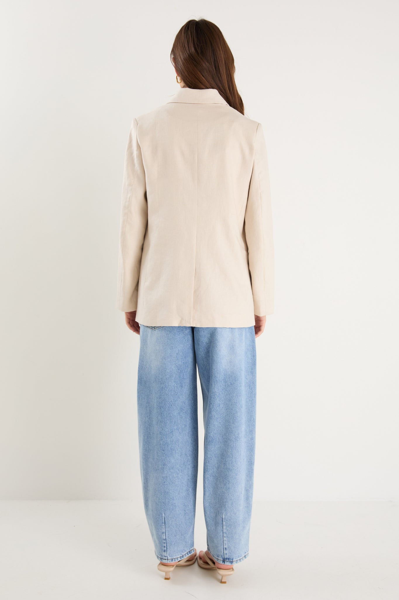 RE:UNION PILLAR CREAM LINEN 2 BUTTON BLAZER