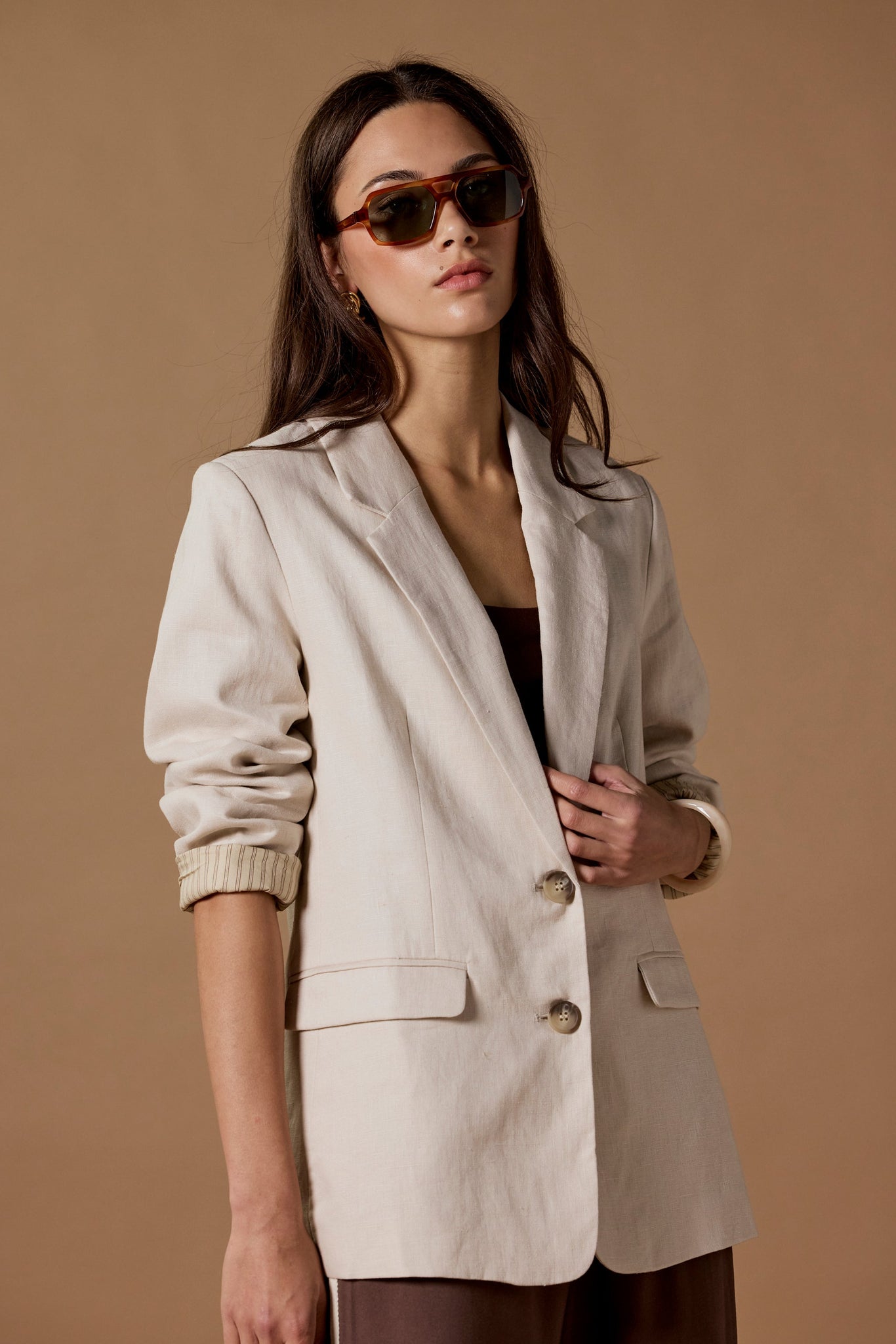 RE:UNION PILLAR CREAM LINEN 2 BUTTON BLAZER