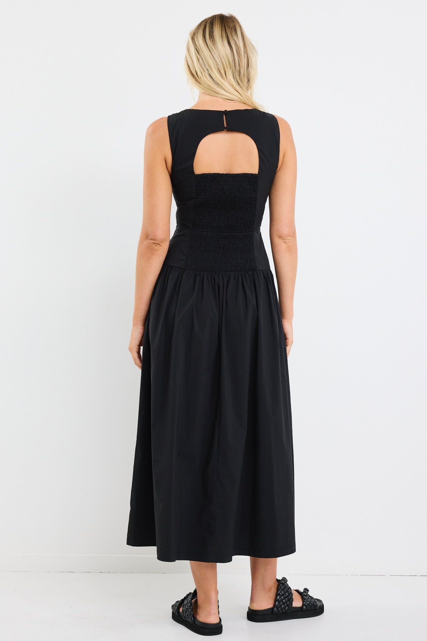 STORIES BE TOLD RESULTS COTTON STRUCTURED SLEEVELESS MAXI DRESS