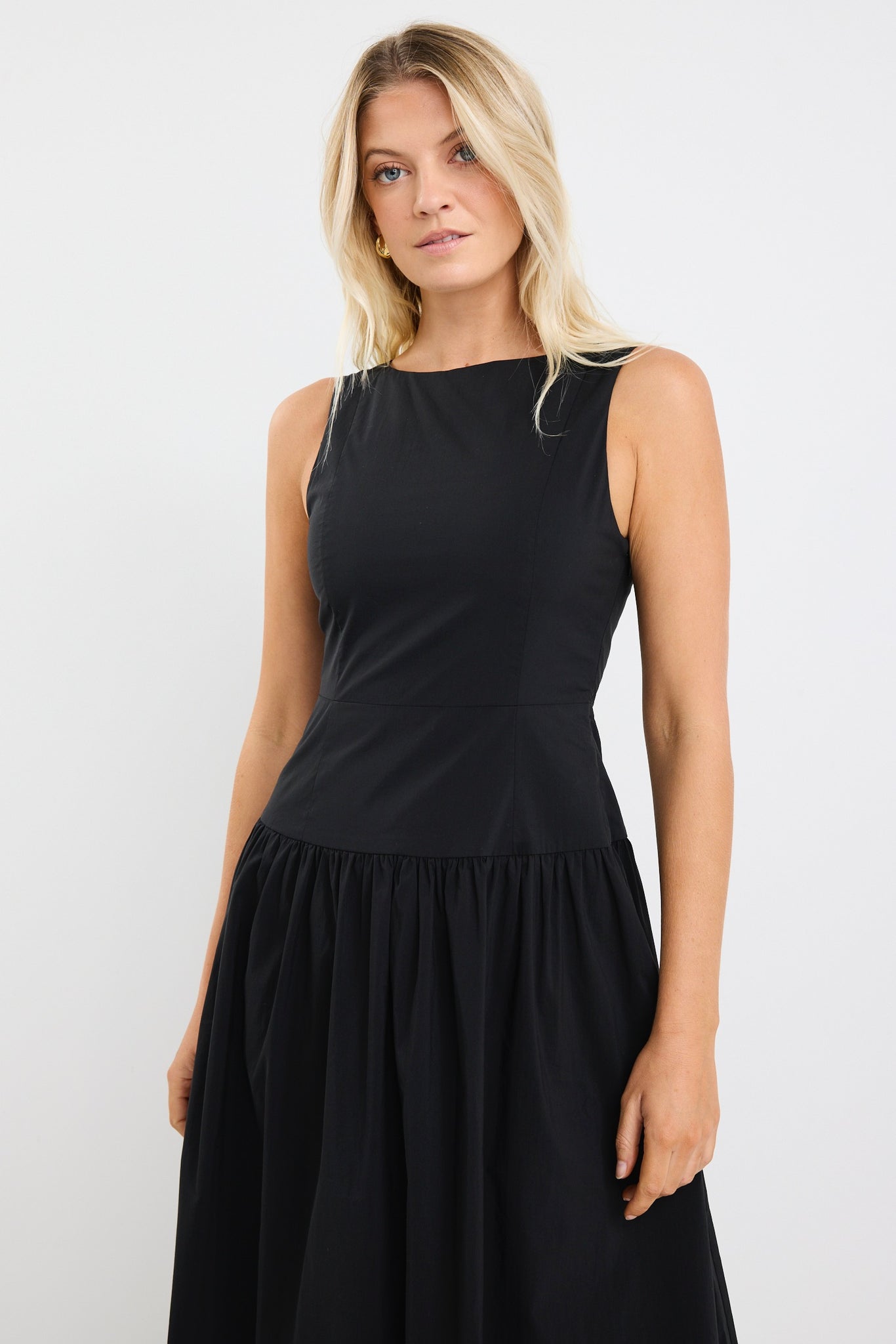 STORIES BE TOLD RESULTS COTTON STRUCTURED SLEEVELESS MAXI DRESS