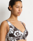 SEA LEVEL KASTELLO CROSS FRONT MULTIFIT BRA + SPORTY MID PANT SET