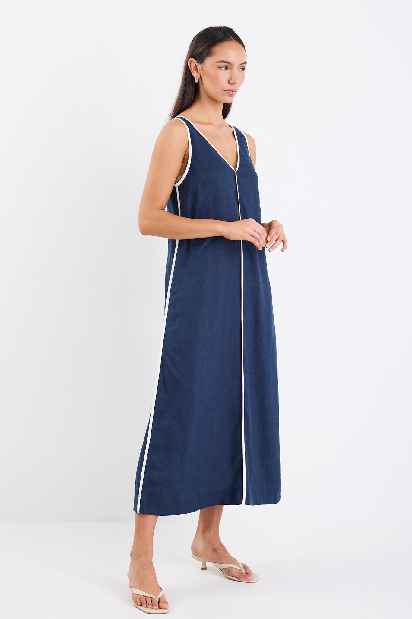 RE:UNION SIESTA NAVY LINEN CONTRAST SLEEVELSS MAXI DRESS