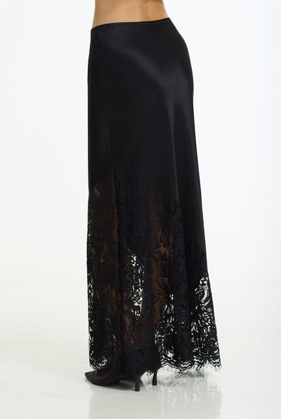BLAK SOFTLY SPOKEN SKIRT