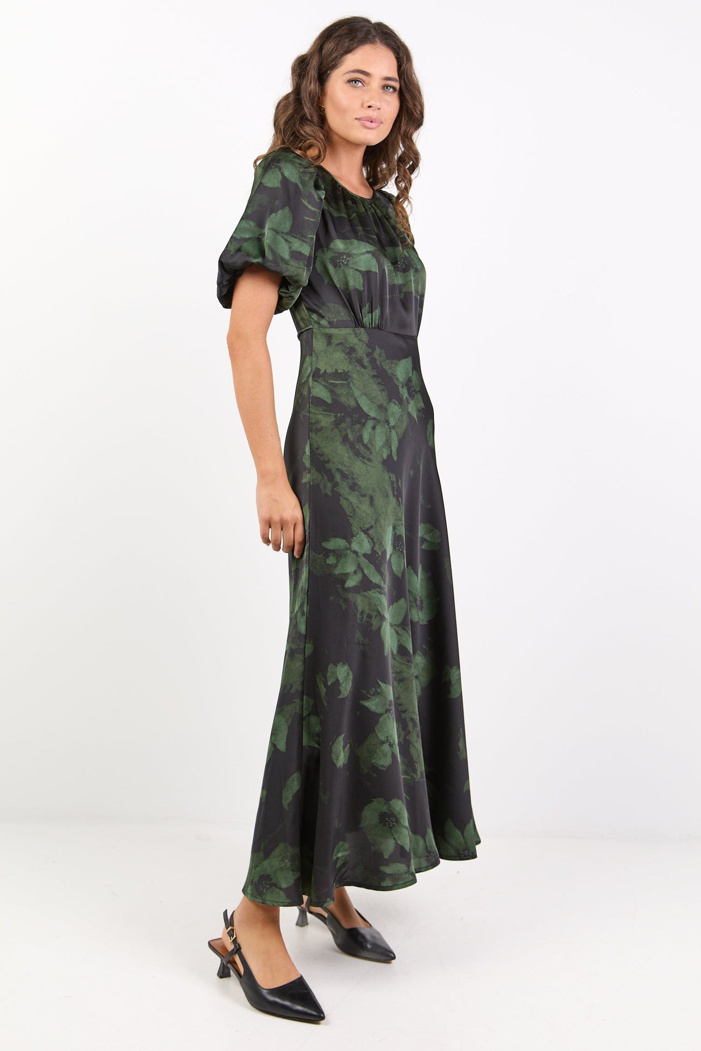 STORIES BE TOLD STAGE SATIN PUFF SLEEVE FLOATY MAXI DRESS
