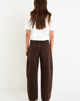 AMONG THE BRAVE VARISTY FOWARD SEAM BARREL JEANS