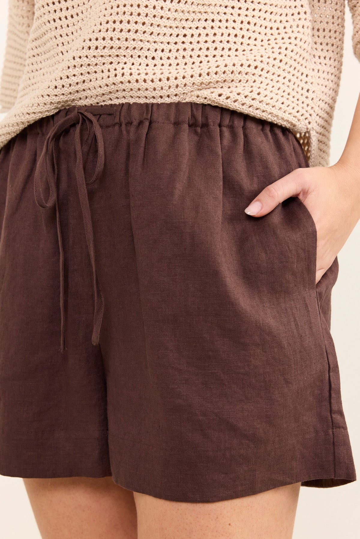 RE:UNION LIFESTYLE LINEN TIE WAIST SHORTS