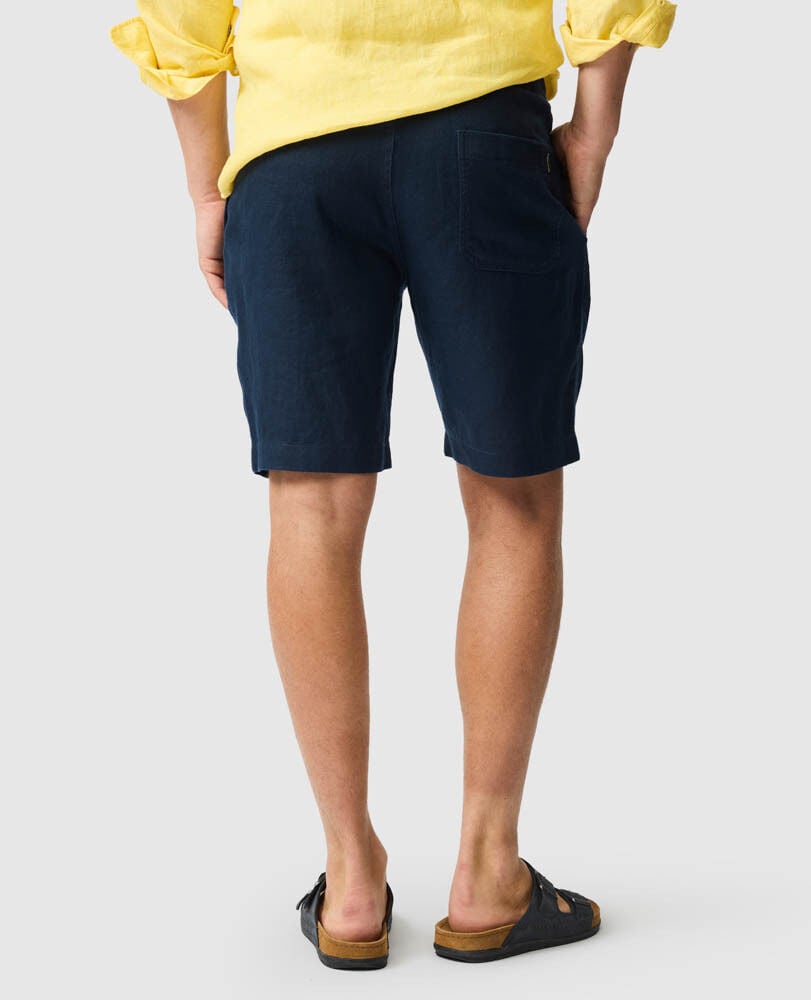 RODD &amp; GUNN LINEN 9" RESORT SHORT