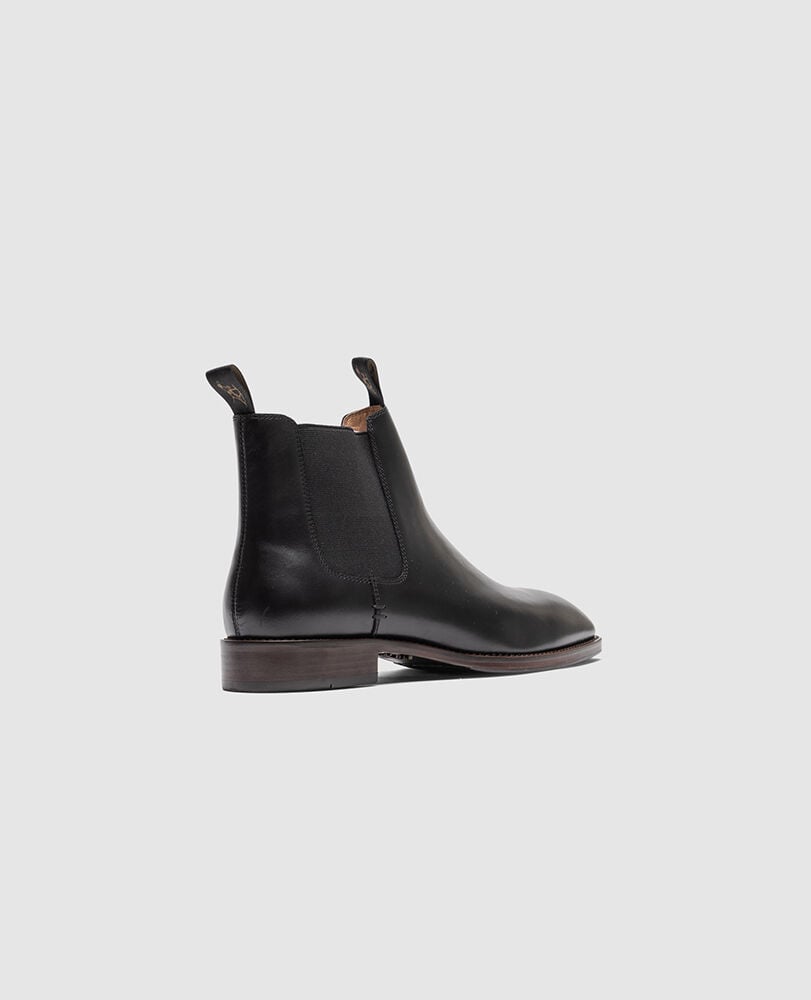 RODD &amp; GUNN FARMLANDS CHELSEA BOOT