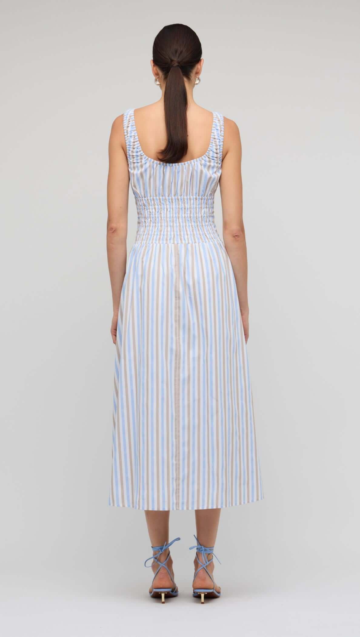 STAPLE THE LABEL MARCELLA SHIRRED MIDI DRESS