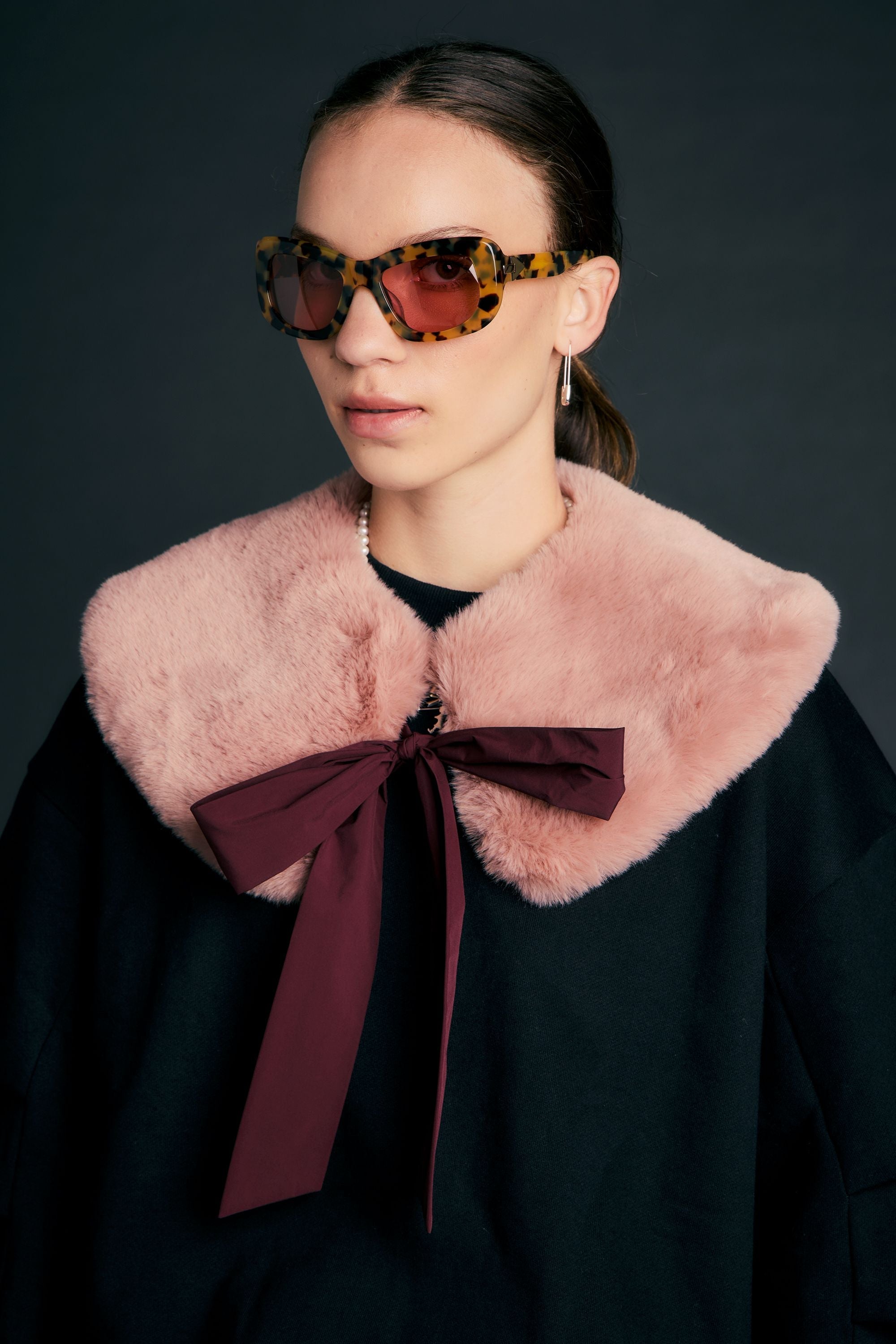 KAREN WALKER RUNAWAY COLLAR