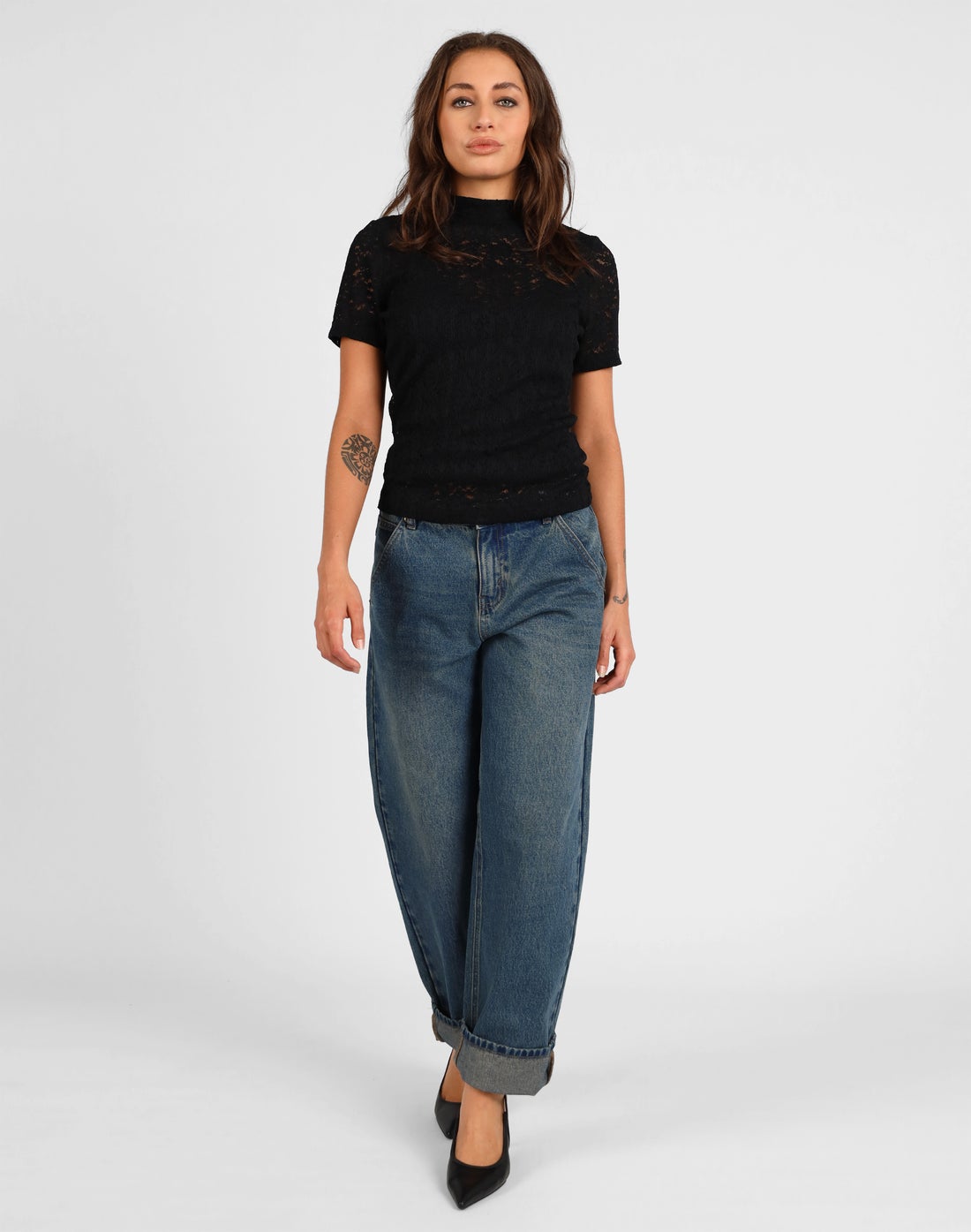 STORM HIGH NECK LACE TOP