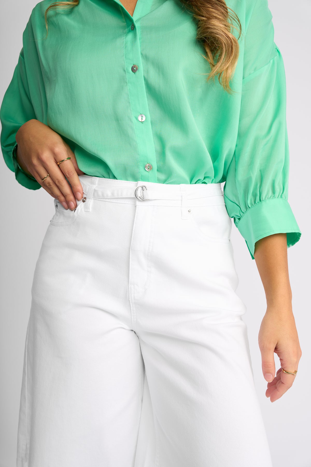 KNEWE ZURI SHORT