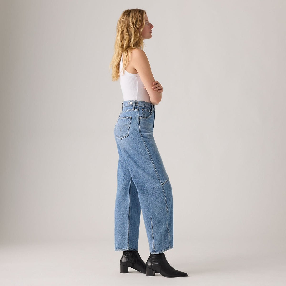 LEVIS CINCH BARREL JEANS - LET LOVE IN