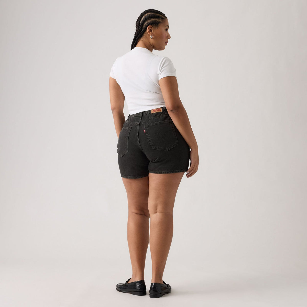 LEVIS CINCH MID-THIGH SHORT OPEN MIND