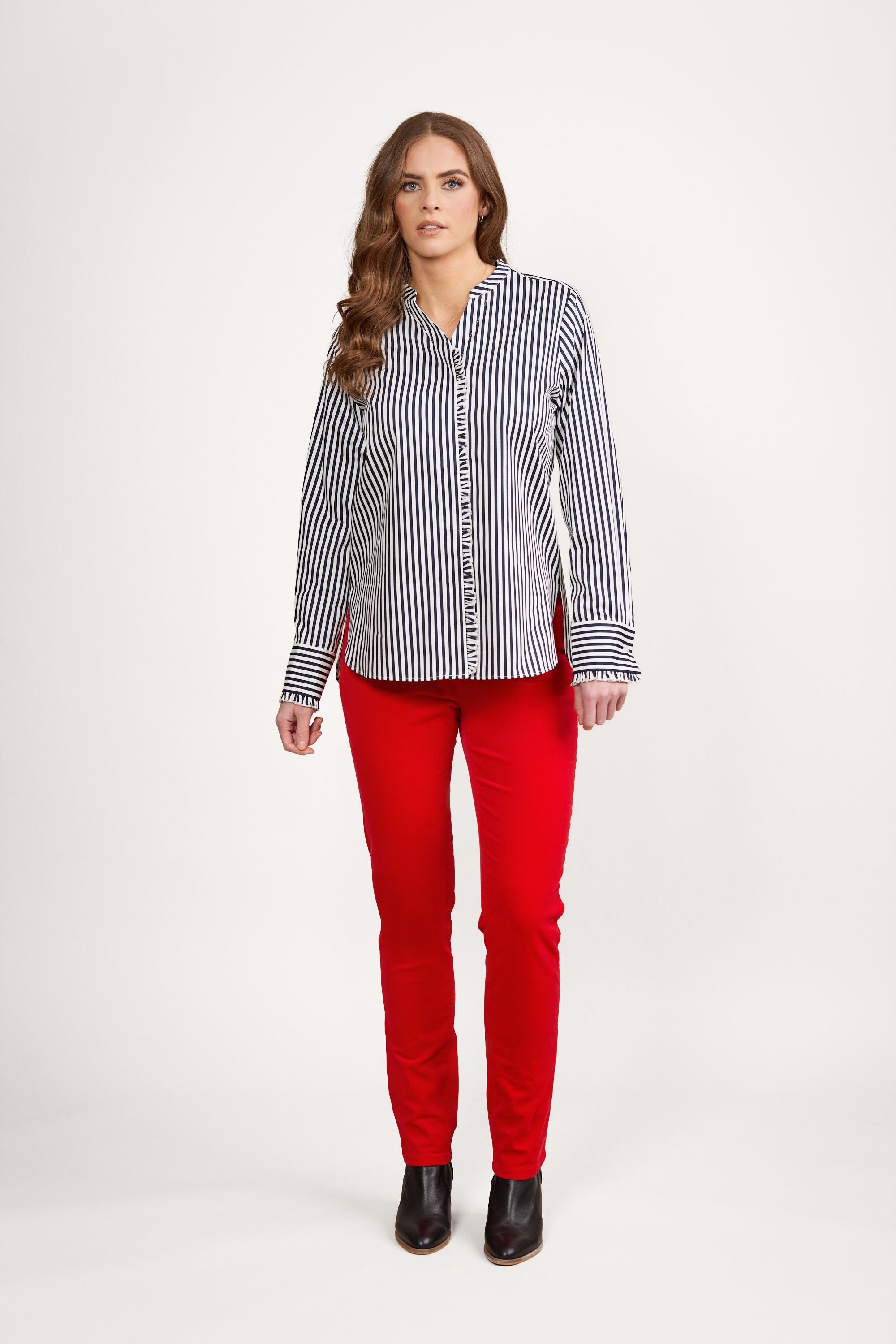 VASSALLI RUFFLE V NECK SHIRT