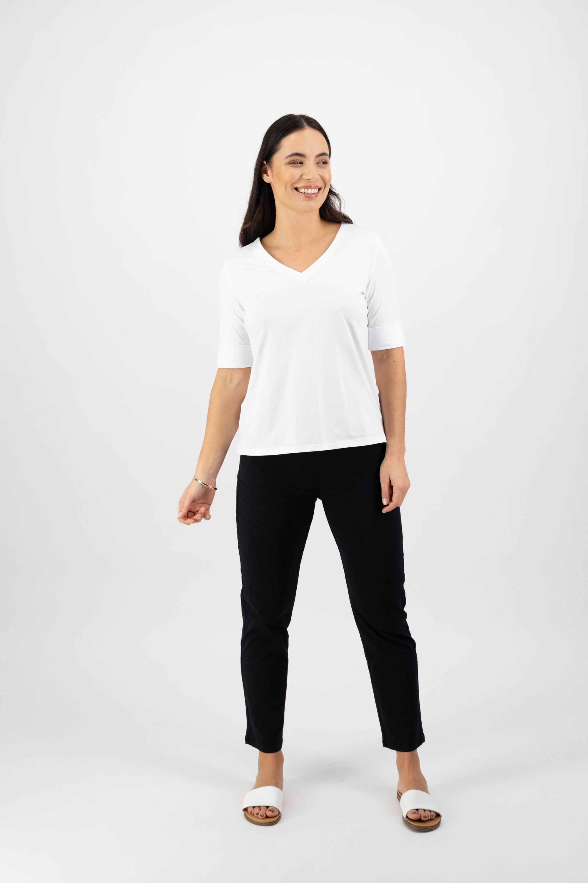VASSALLI V NECK TOP