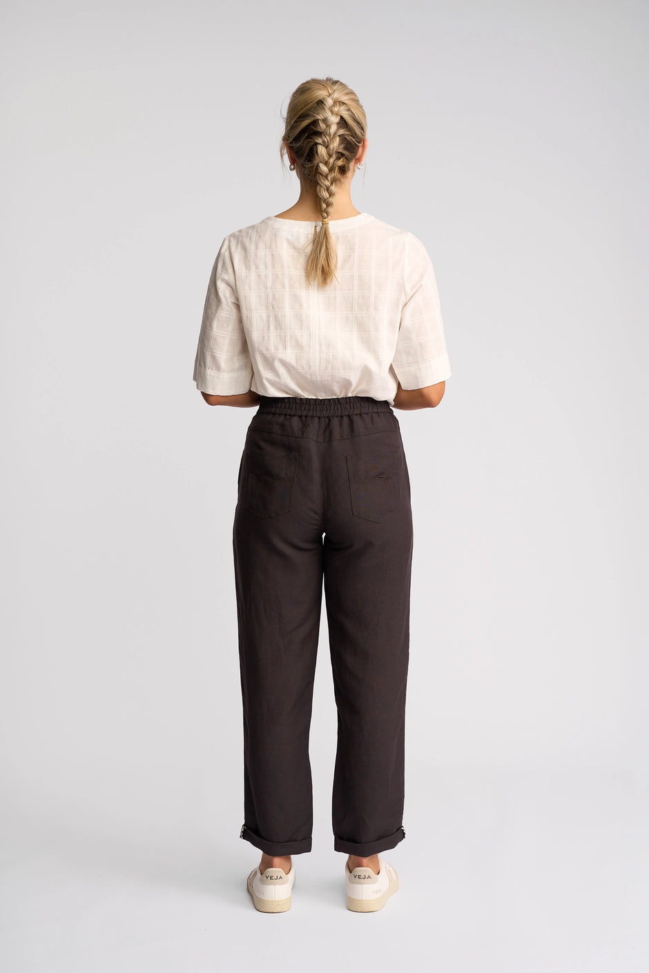 VASSALLI OXFORD SLIM LEG ANKLE GRAZER PANT