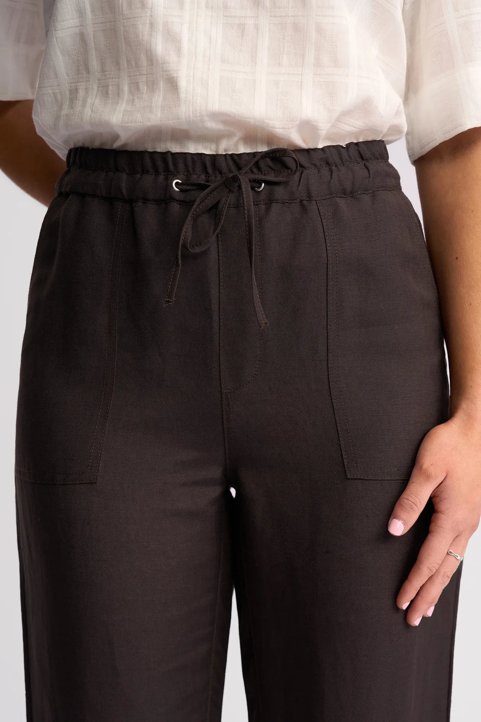 VASSALLI OXFORD SLIM LEG ANKLE GRAZER PANT