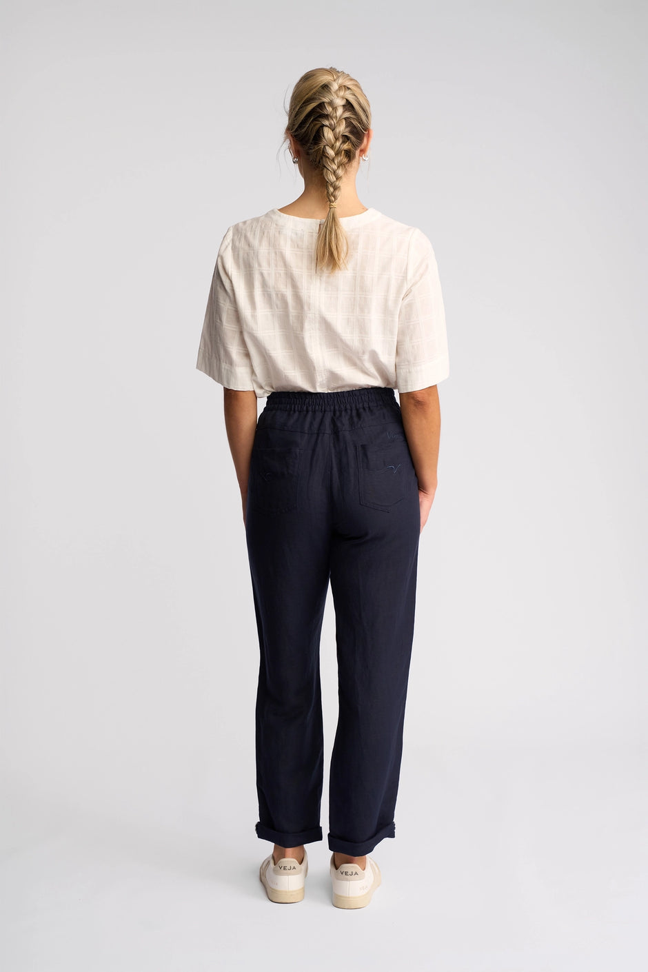 VASSALLI OXFORD SLIM LEG ANKLE GRAZER PANT
