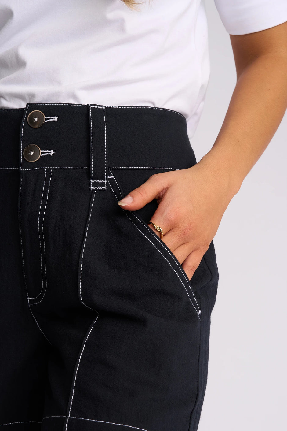 VASSALLI LUCY SHORT