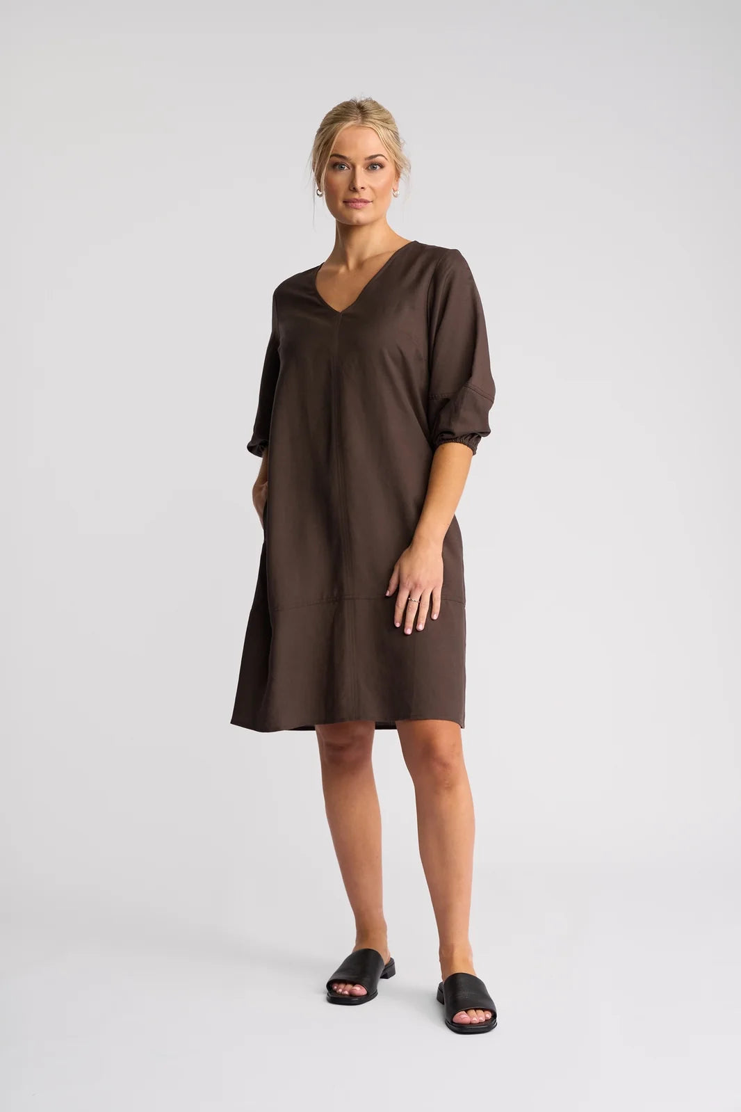 VASSALLI NEWMAN DRESS