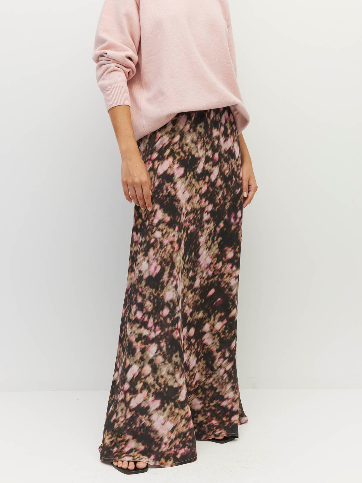 JULIETTE HOGAN ARIELLE SKIRT ( BLUSH PETALS SILK )