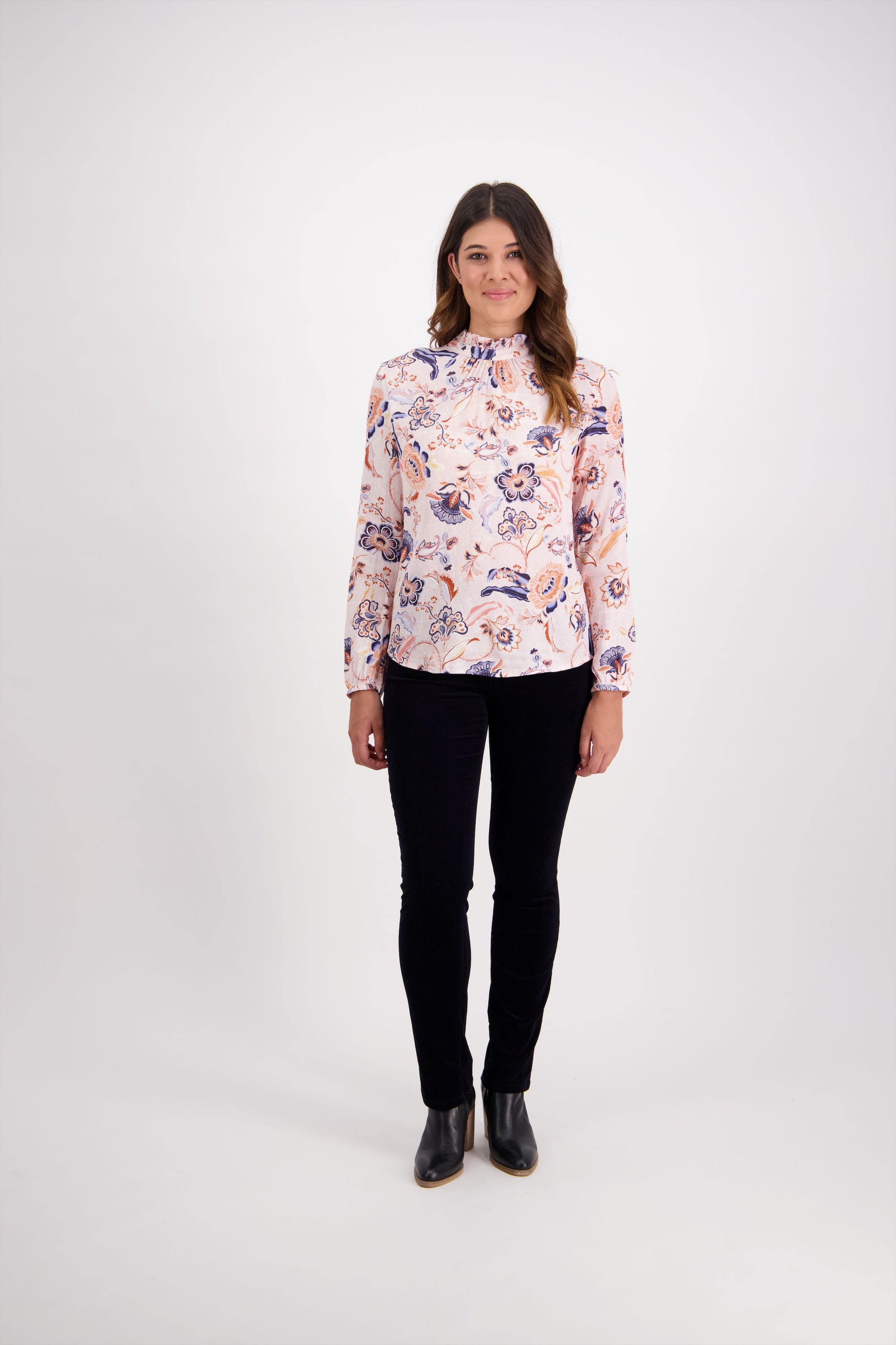 VASSALLI LONG SLEEVE TOP WITH RUFFLE NECK